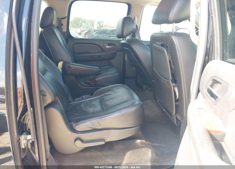 2011 GMC YUKON XL 1500 SLT VIN: 1GKS1KE07BR288516