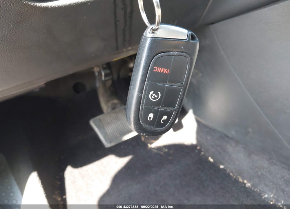 2015 JEEP CHEROKEE LIMITED VIN: 1C4PJLDSXFW629067