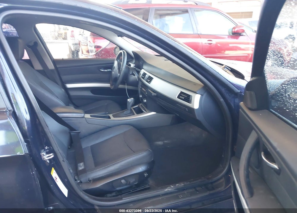 2008 BMW 328XI VIN: WBAVC93558K038703