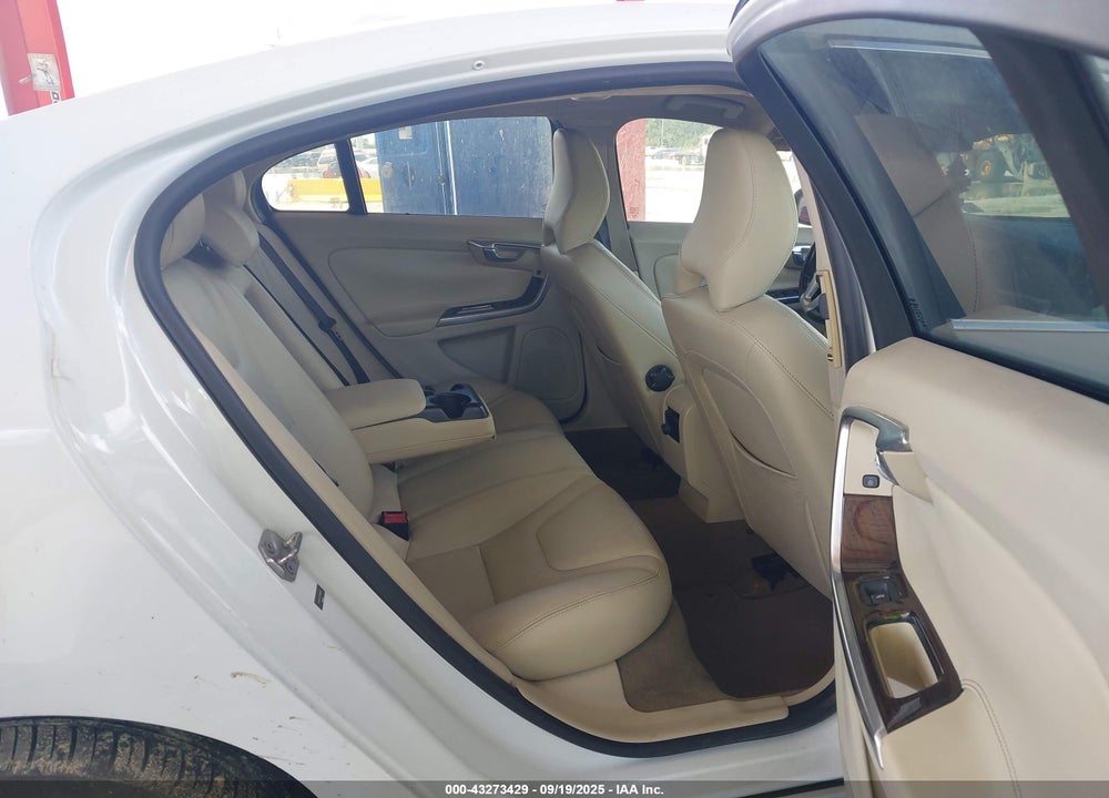 2015 VOLVO S60 VIN: YV1612TC9F1306975
