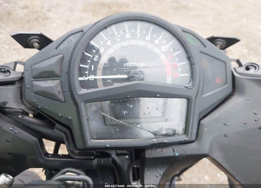 2014 KAWASAKI EX650 F VIN: JKAEXEF18EDA14384
