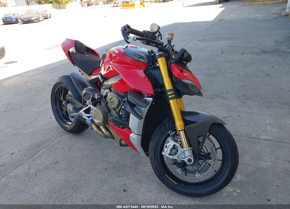 2021 DUCATI STREETFIGHTER V4/V4S VIN: ZDMFAKNW4MB002753