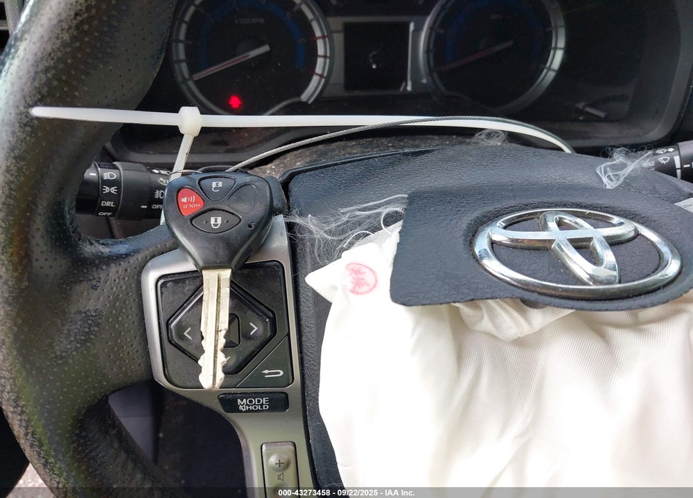 2015 TOYOTA 4RUNNER VIN: JTEZU5JR2F5085145