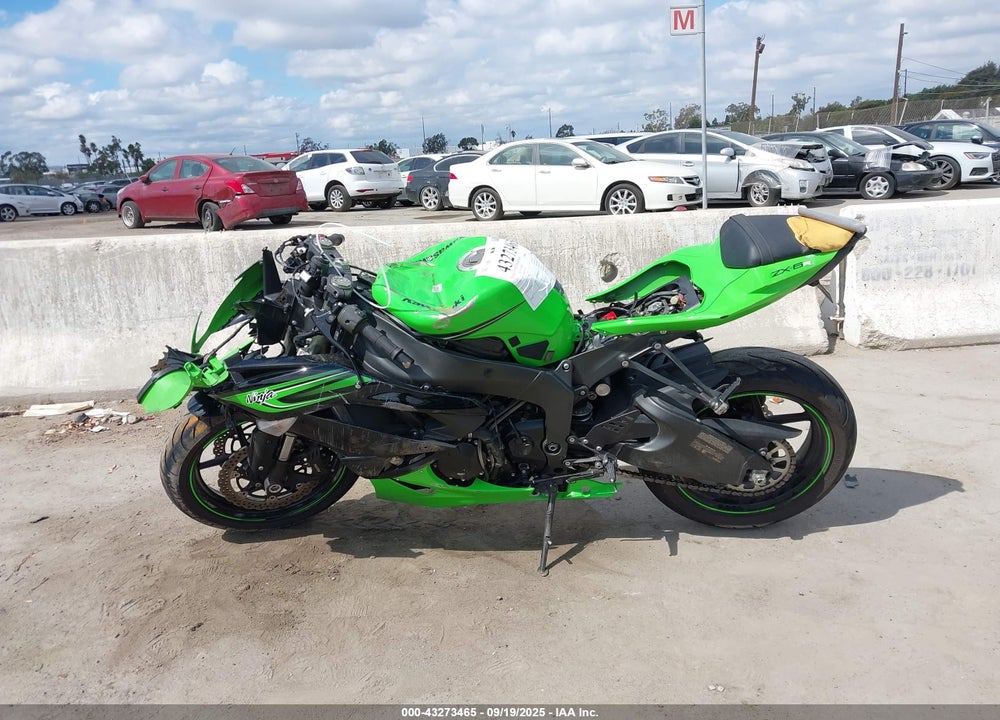 2011 KAWASAKI ZX600 VIN: JKAZX4R19BA027033