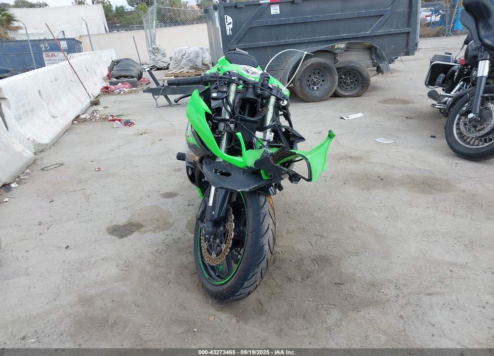 2011 KAWASAKI ZX600 VIN: JKAZX4R19BA027033