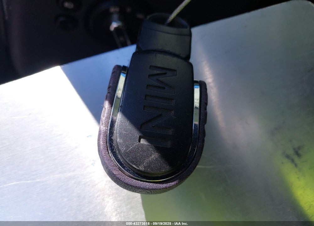 2015 MINI HARDTOP VIN: WMWXU3C53FT891871