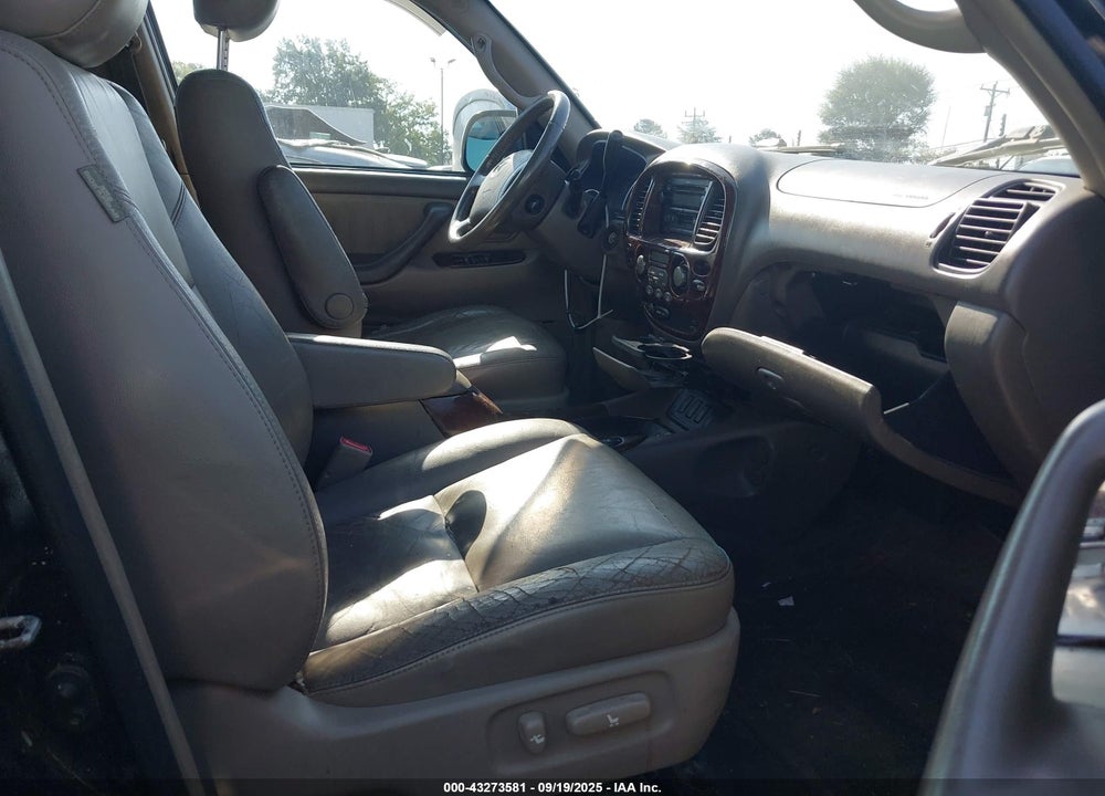 2005 TOYOTA SEQUOIA LIMITED V8 VIN: 5TDBT48A35S239406