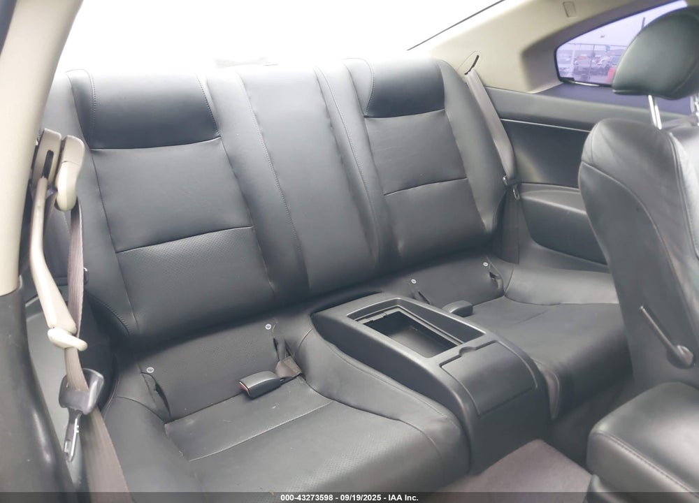 2003 INFINITI G35 BASE W/LEATHER VIN: JNKCV54E13M205159