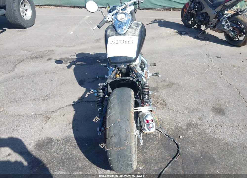 2001 HONDA VT750 CD2 VIN: JH2RC44651K502679