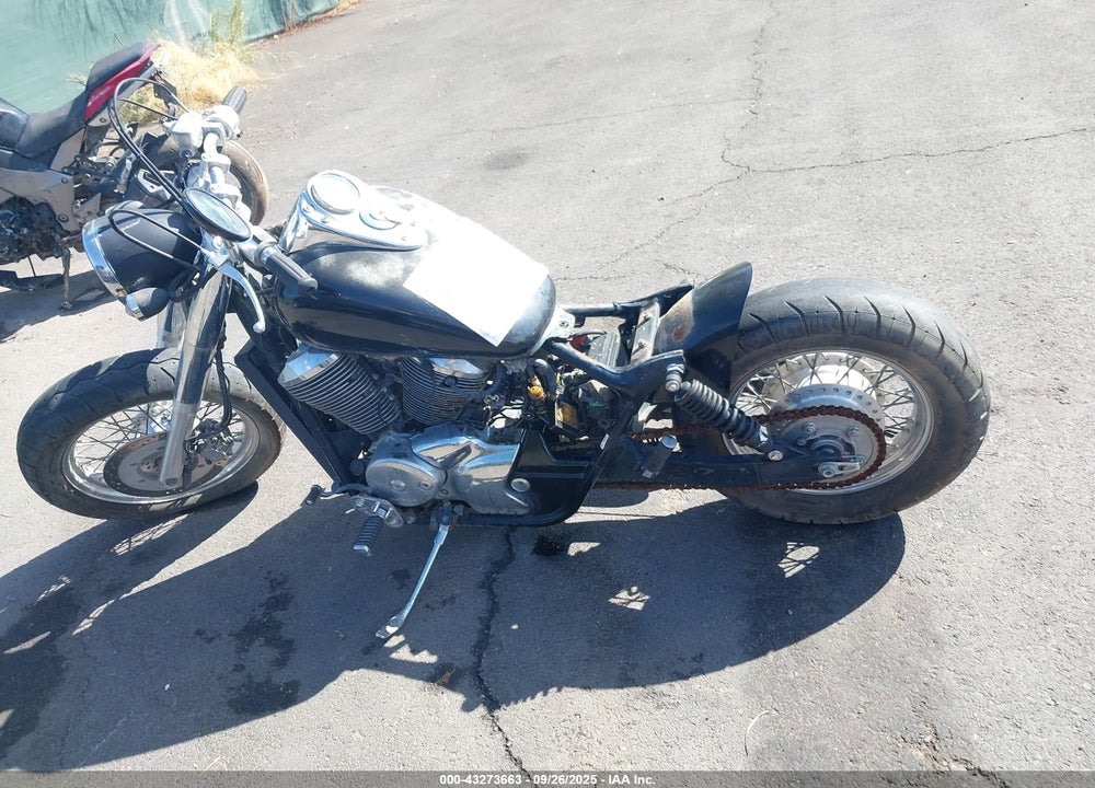 2001 HONDA VT750 CD2 VIN: JH2RC44651K502679