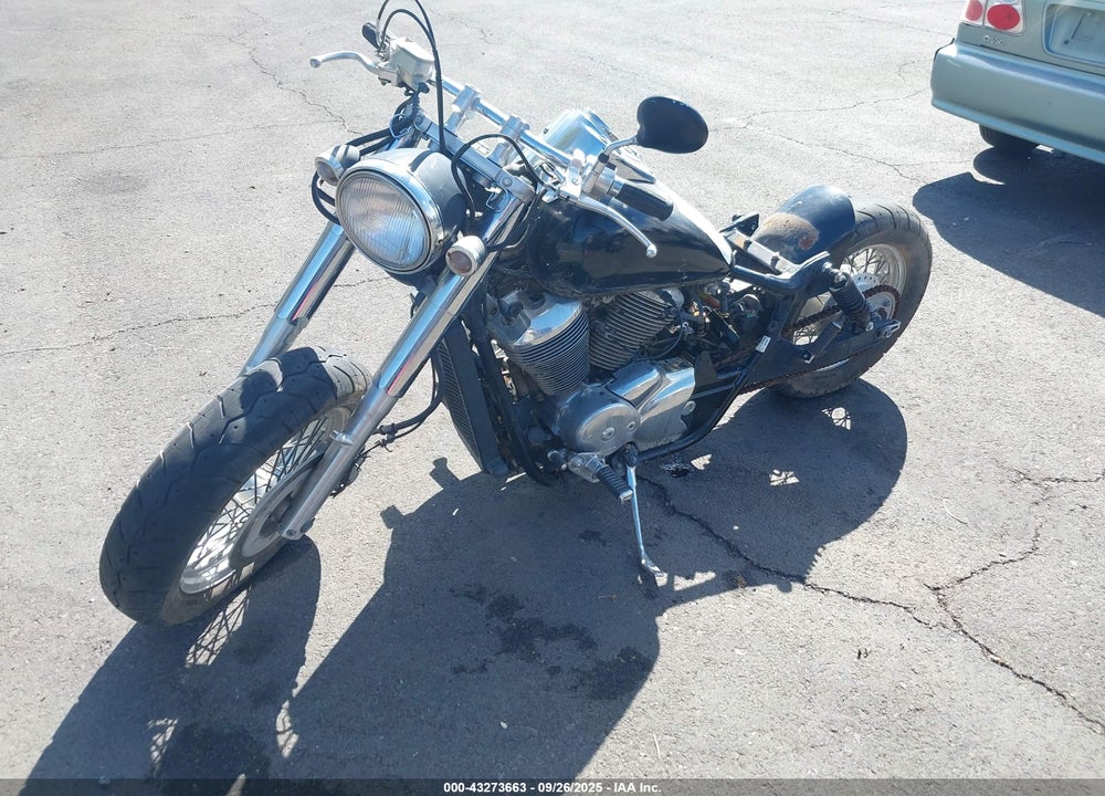 2001 HONDA VT750 CD2 VIN: JH2RC44651K502679