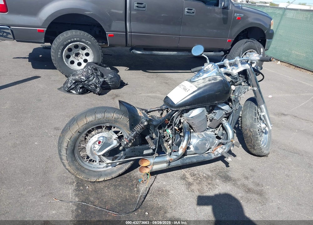 2001 HONDA VT750 CD2 VIN: JH2RC44651K502679