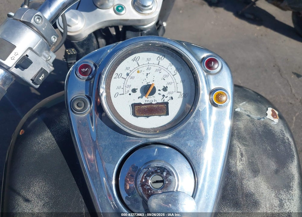 2001 HONDA VT750 CD2 VIN: JH2RC44651K502679