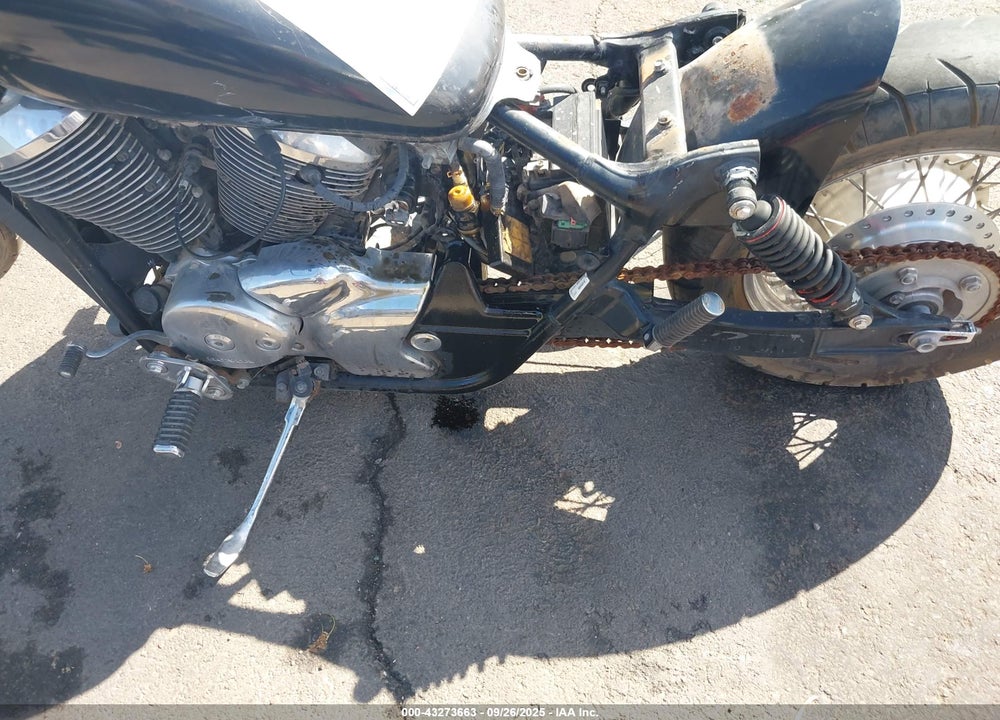 2001 HONDA VT750 CD2 VIN: JH2RC44651K502679