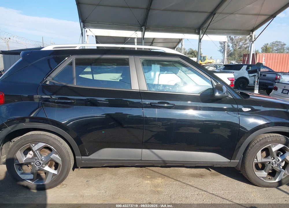 2022 HYUNDAI VENUE VIN: KMHRC8A30NU187886