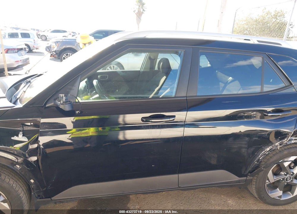 2022 HYUNDAI VENUE VIN: KMHRC8A30NU187886