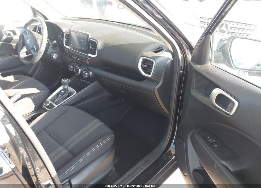 2022 HYUNDAI VENUE VIN: KMHRC8A30NU187886