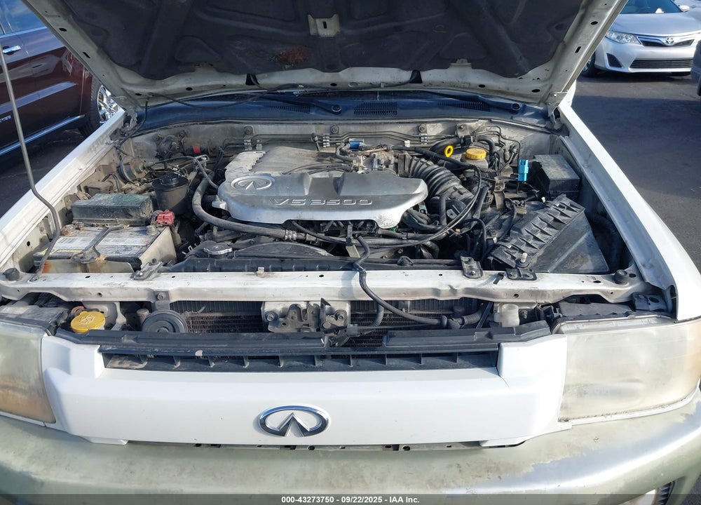2001 INFINITI QX4 LUXURY VIN: JNRDR09X71W201996