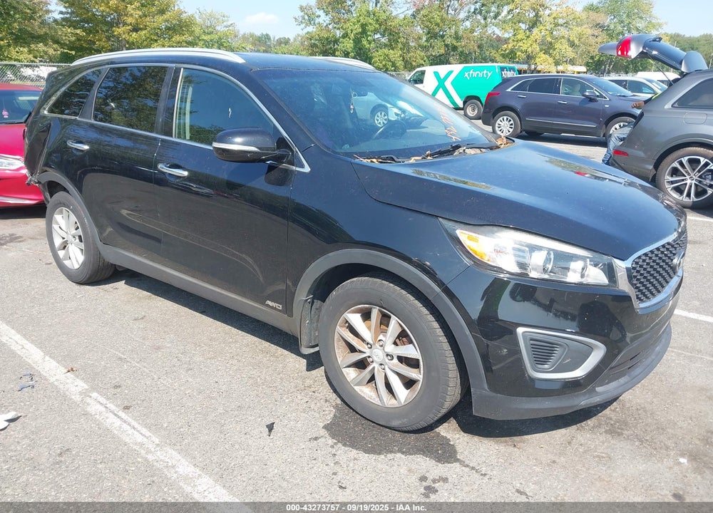2016 KIA SORENTO 2.4L LX VIN: 5XYPGDA34GG110595