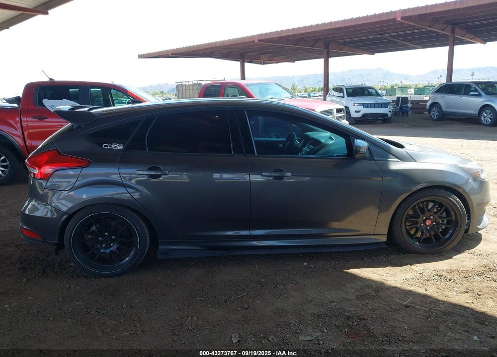 2016 FORD FOCUS ST VIN: 1FADP3L97GL289398
