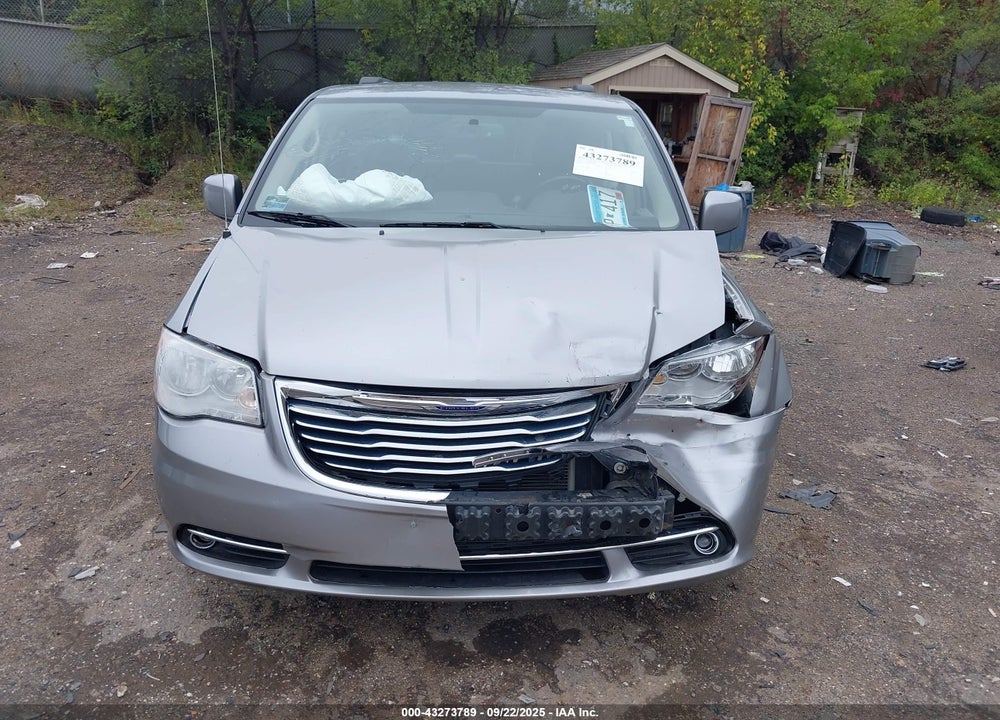 2016 CHRYSLER TOWN & COUNTRY VIN: 2C4RC1BG3GR290183