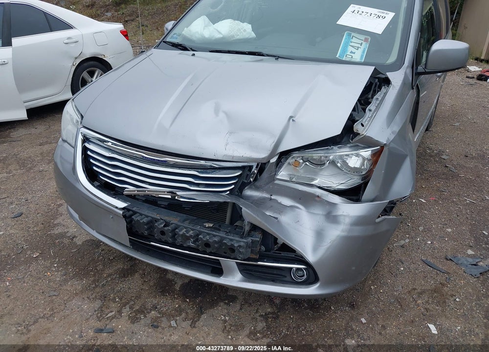 2016 CHRYSLER TOWN & COUNTRY VIN: 2C4RC1BG3GR290183