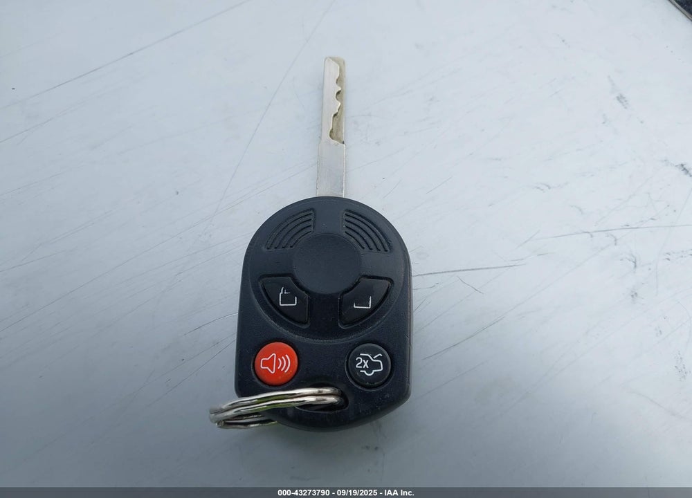 2015 FORD FOCUS VIN: 1FADP3E28FL305638
