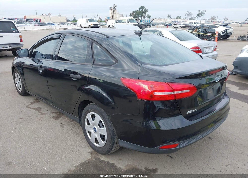 2015 FORD FOCUS VIN: 1FADP3E28FL305638
