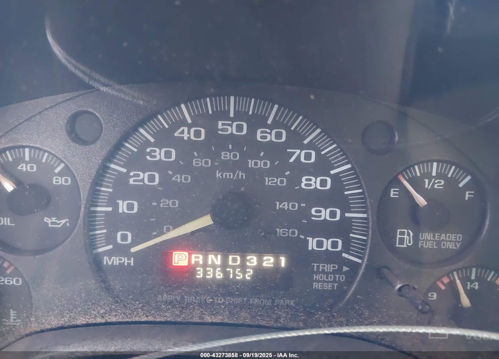 1998 GMC SAVANA STANDARD VIN: 1GJHG39RXW1037117