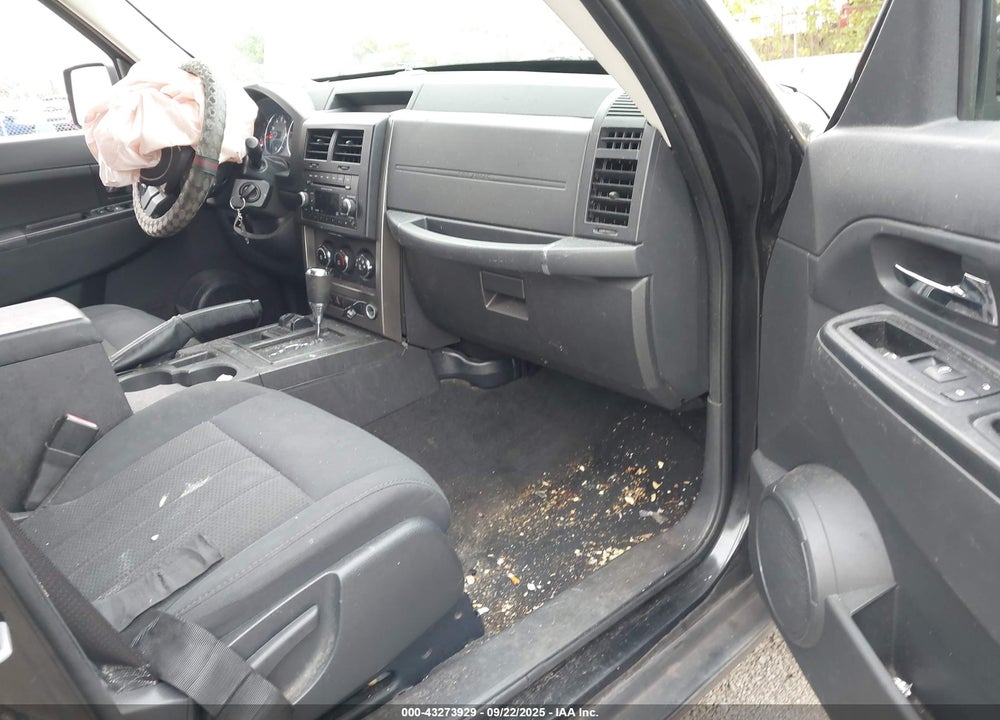 2012 JEEP LIBERTY VIN: 1C4PJMAK7CW117465