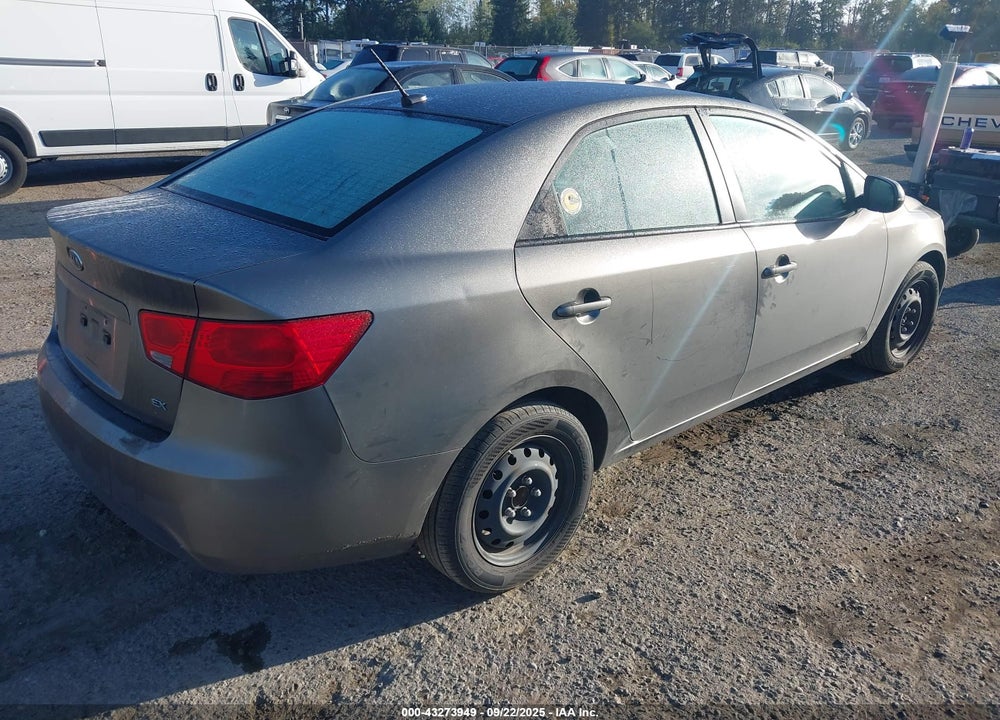 2011 KIA FORTE VIN: KNAFU4A26B5453287