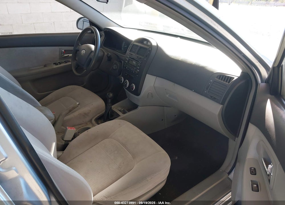 2007 KIA SPECTRA EX VIN: KNAFE121475386018