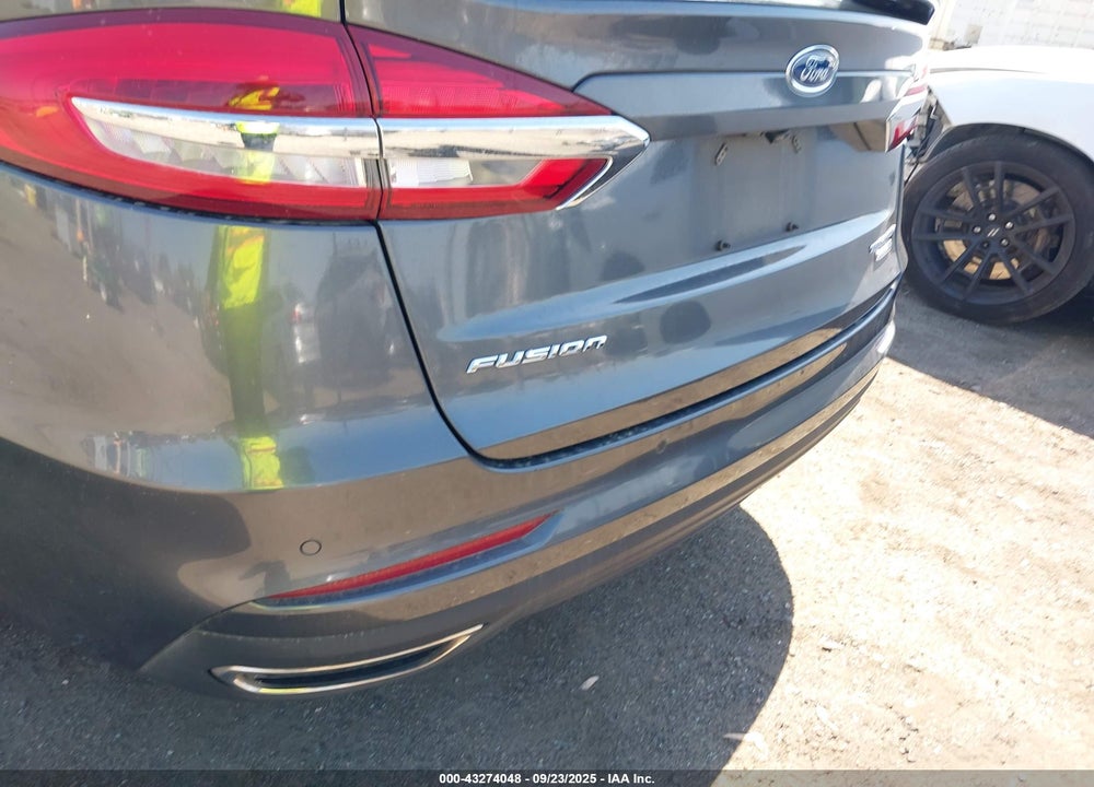 2019 FORD FUSION VIN: 3FA6P0D95KR116673