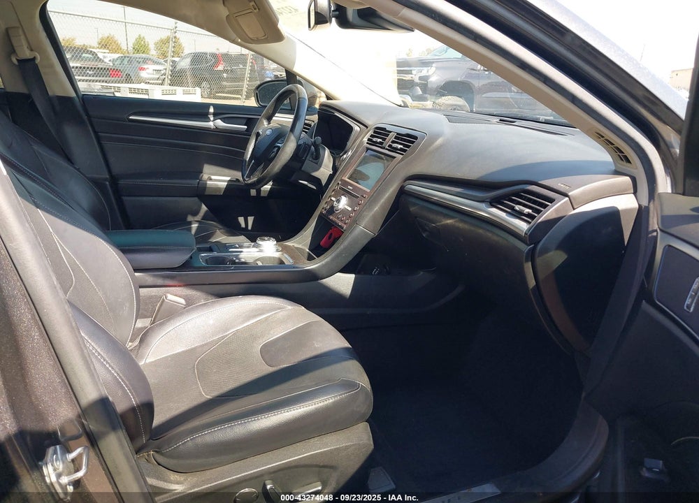 2019 FORD FUSION VIN: 3FA6P0D95KR116673