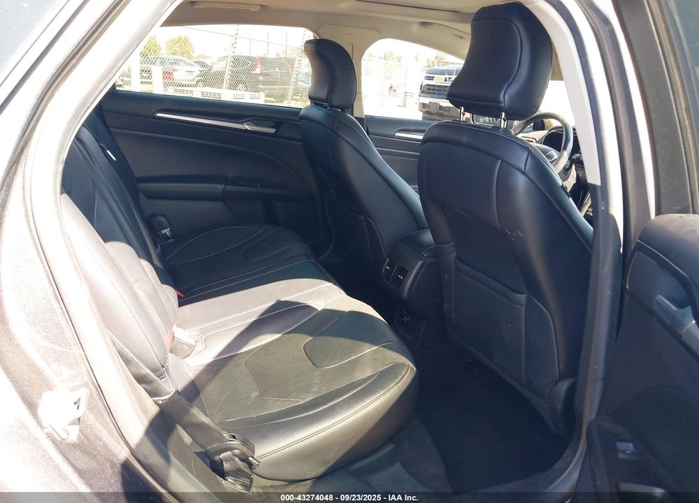 2019 FORD FUSION VIN: 3FA6P0D95KR116673