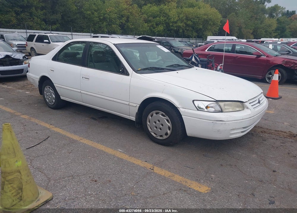 1998 TOYOTA CAMRY LE VIN: JT2BG22K3W0254060