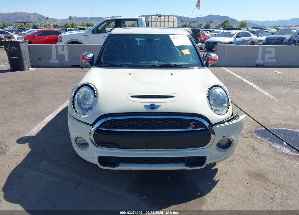 2016 MINI HARDTOP VIN: WMWXU3C5XG2B62955