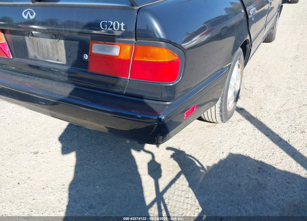 1996 INFINITI G20 VIN: JNKCP01D9TT533346