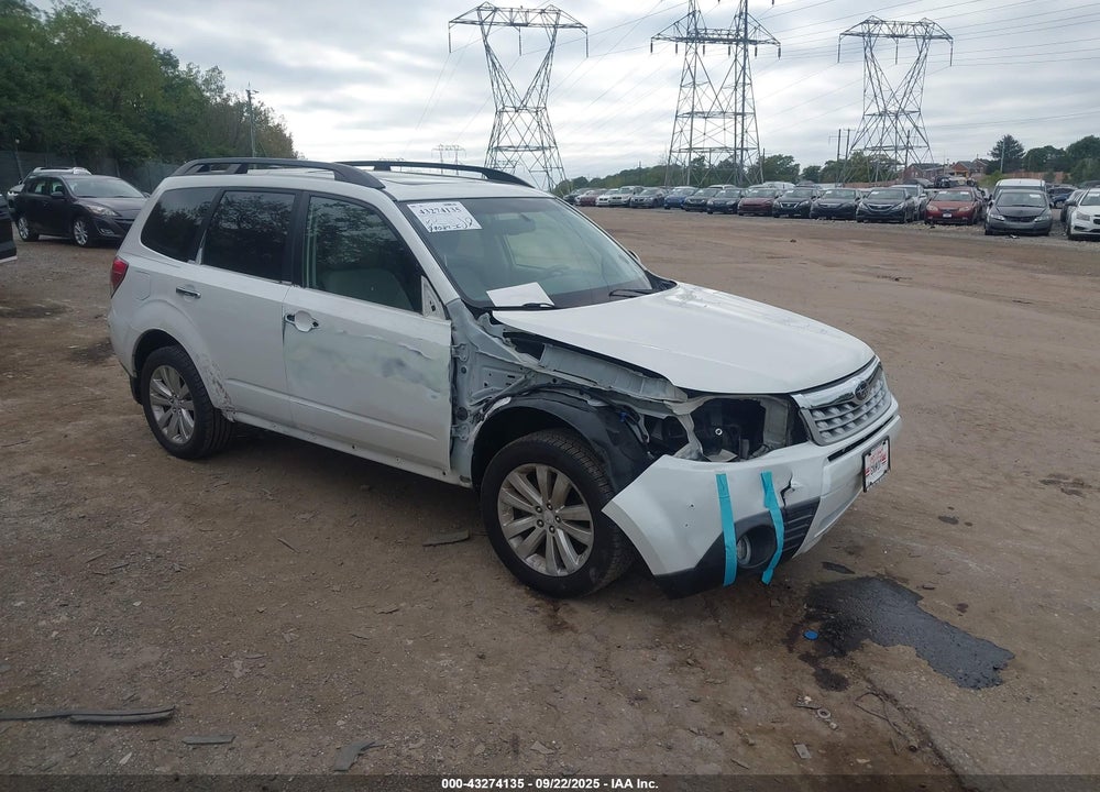 2013 SUBARU FORESTER 2.5X PREMIUM VIN: JF2SHADC7DH442178
