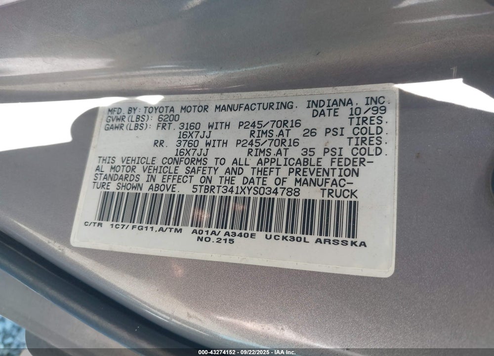 2000 TOYOTA TUNDRA SR5 V8 VIN: 5TBRT341XYS034788