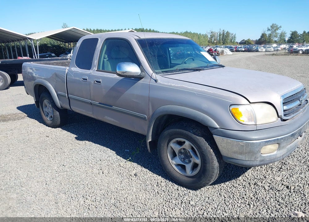 2000 TOYOTA TUNDRA SR5 V8 VIN: 5TBRT341XYS034788