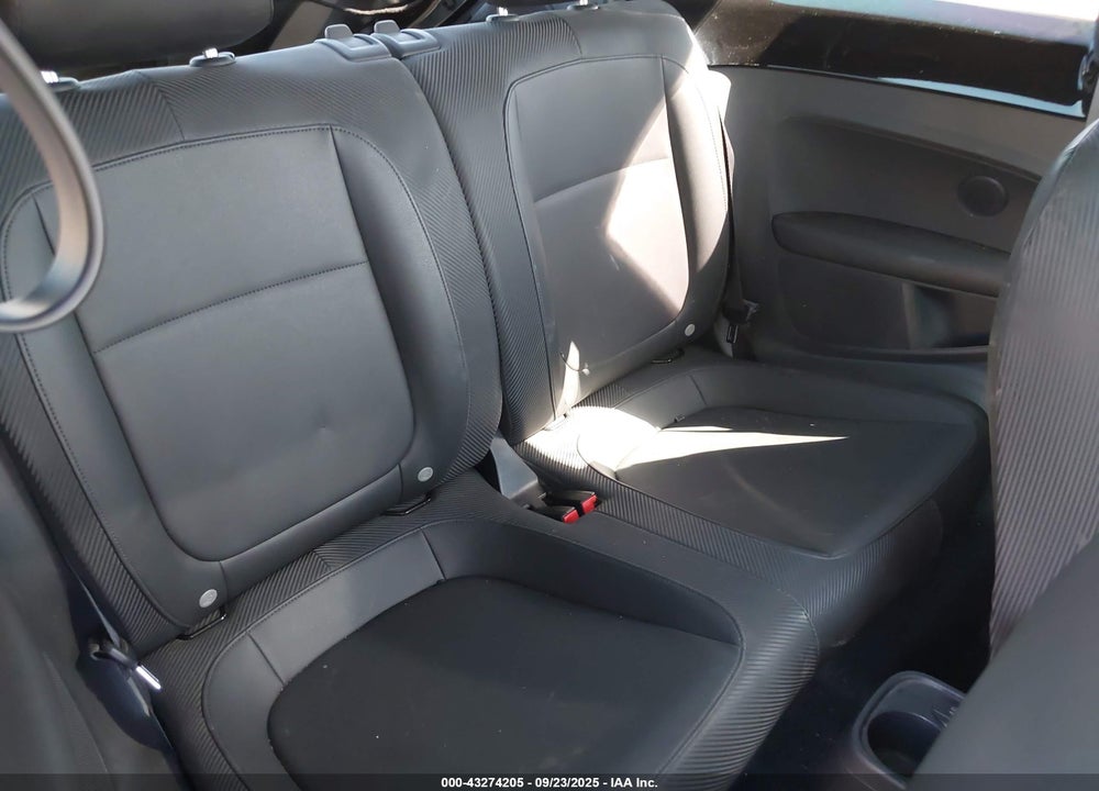2013 VOLKSWAGEN BEETLE COUPE 2.5L FENDER EDITION VIN: 3VWJP7AT5DM694279