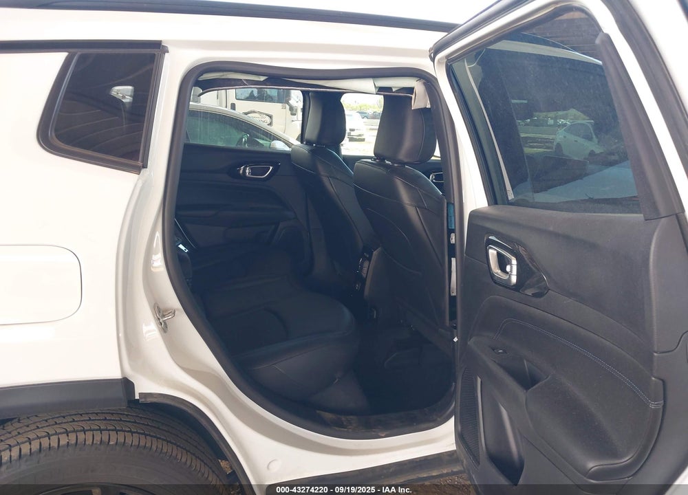 2025 JEEP COMPASS LATITUDE 4X4 VIN: 3C4NJDBN0ST592217