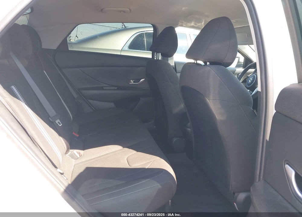 2023 HYUNDAI ELANTRA HYBRID VIN: KMHLM4AJ7PU077964