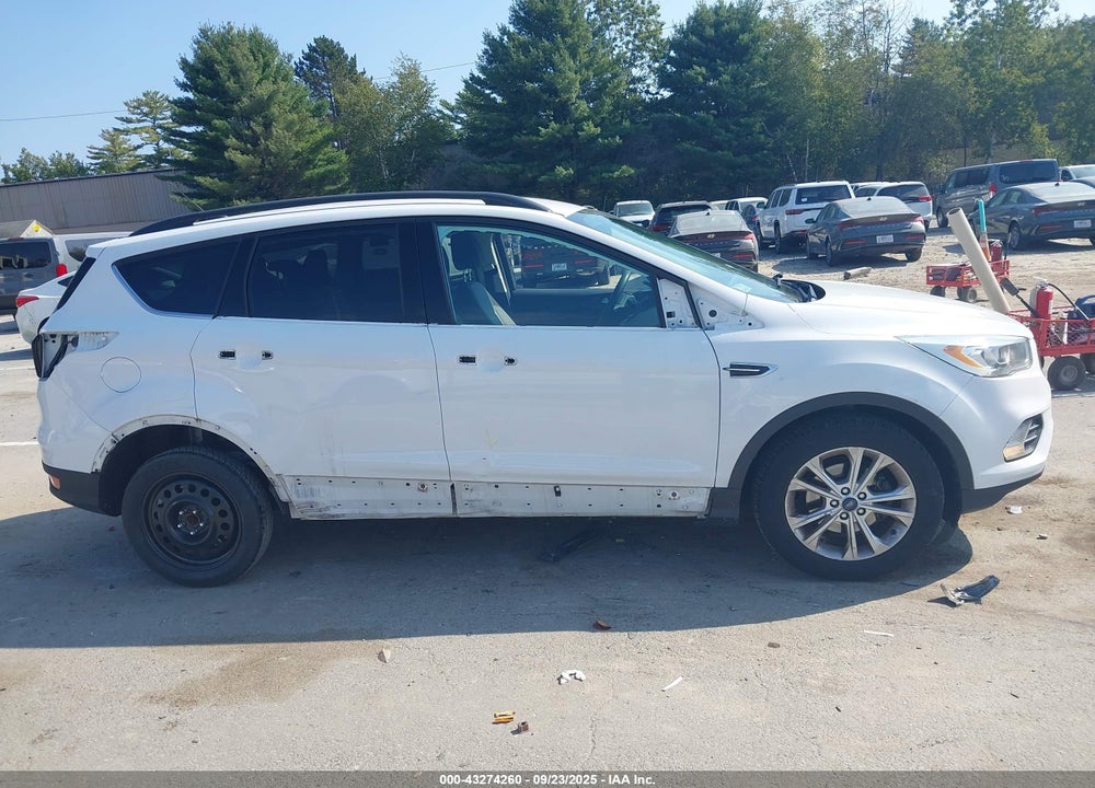 2017 FORD ESCAPE VIN: 1FMCU0GD1HUC12061