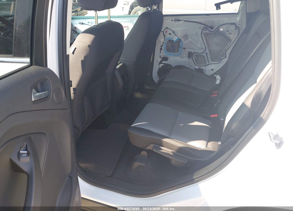 2017 FORD ESCAPE VIN: 1FMCU0GD1HUC12061