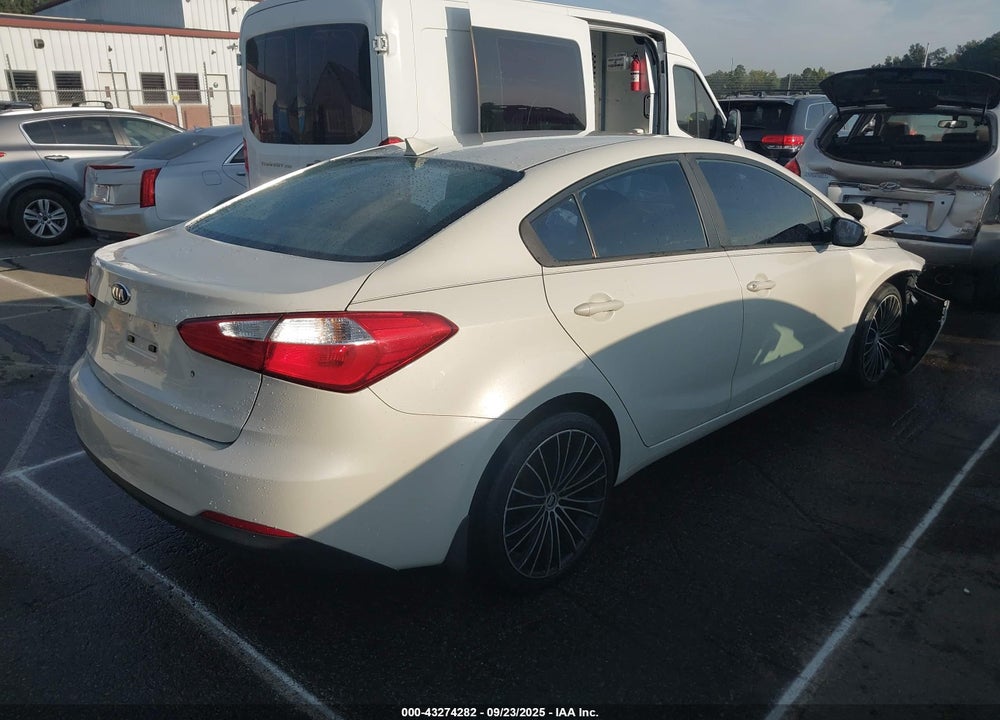 2015 KIA FORTE LX VIN: KNAFK4A67F5325123