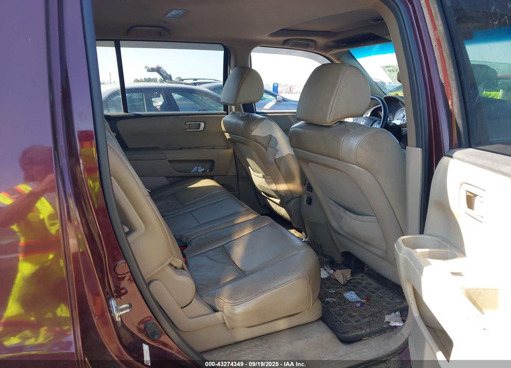 2014 HONDA PILOT EX-L VIN: 5FNYF4H71EB001743