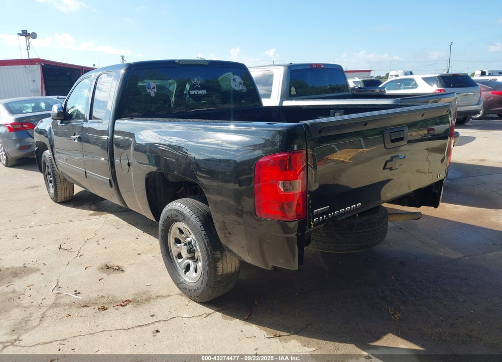 2011 CHEVROLET SILVERADO 1500 LS VIN: 1GCRCREA5BZ434062