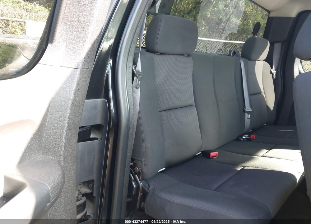 2011 CHEVROLET SILVERADO 1500 LS VIN: 1GCRCREA5BZ434062